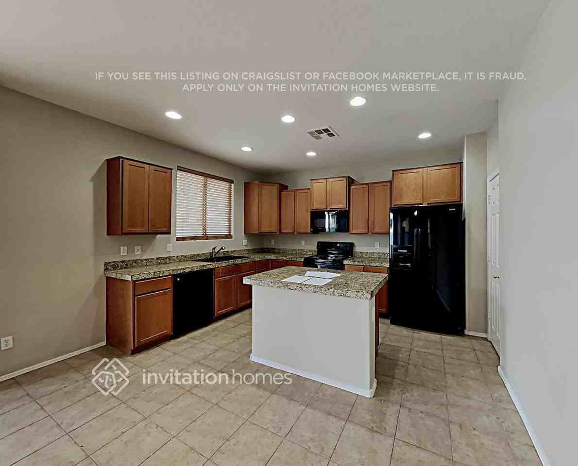 4112 E Cherry Hills Dr - Photo 7 of 18