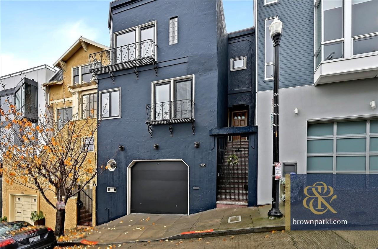 373 Liberty St - Photo 2 of 24