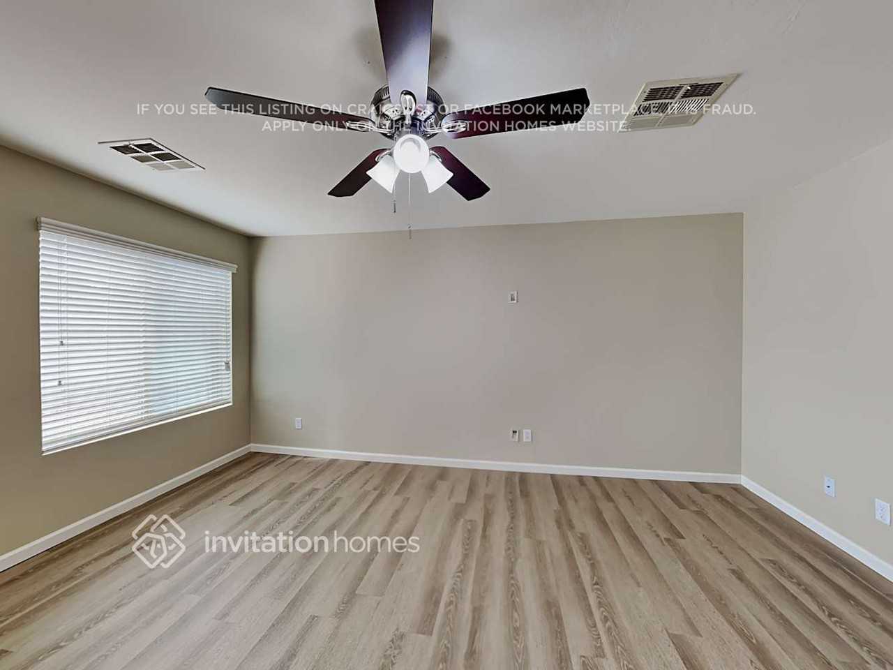 7315 W Magdalena Ln - Photo 4 of 19