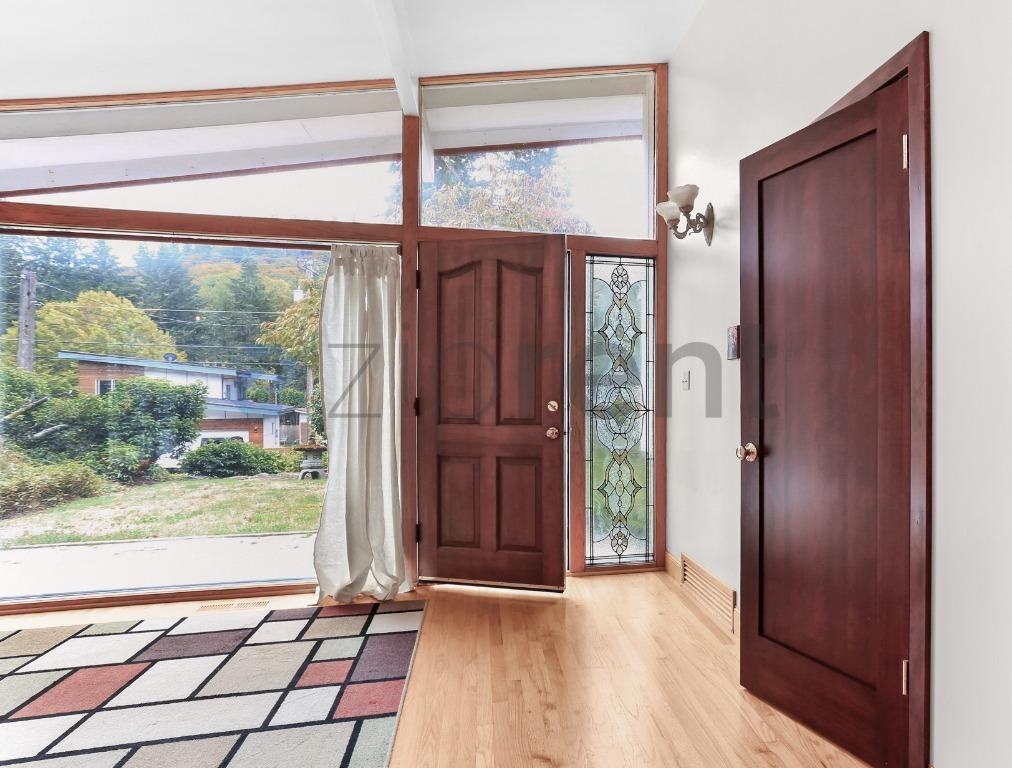 14222 Se Allen Rd - Photo 2 of 20