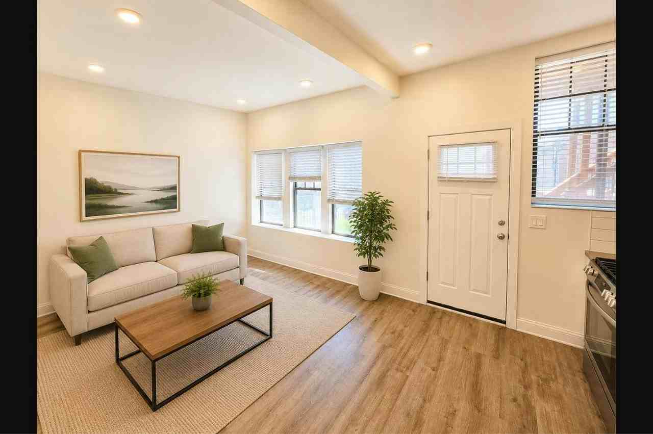 2991 North Lawndale Avenue, Unit 1 - Photo 3 of 8