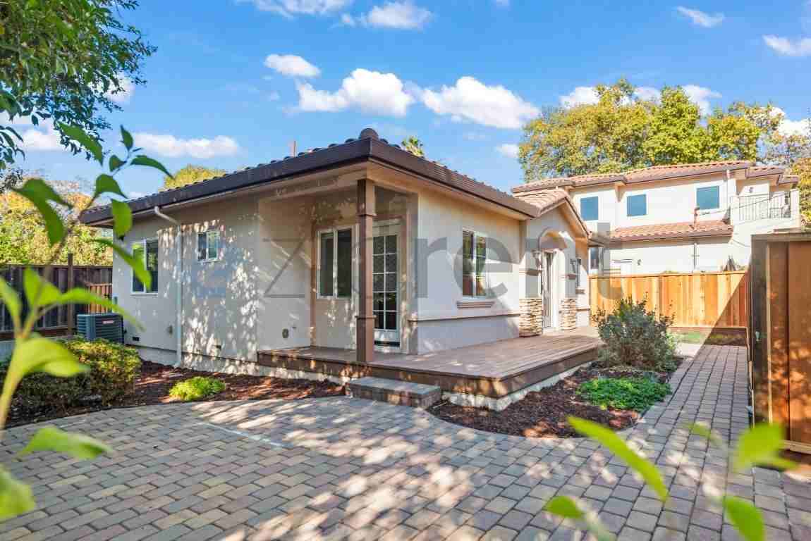 311 Dana St - Photo 6 of 27