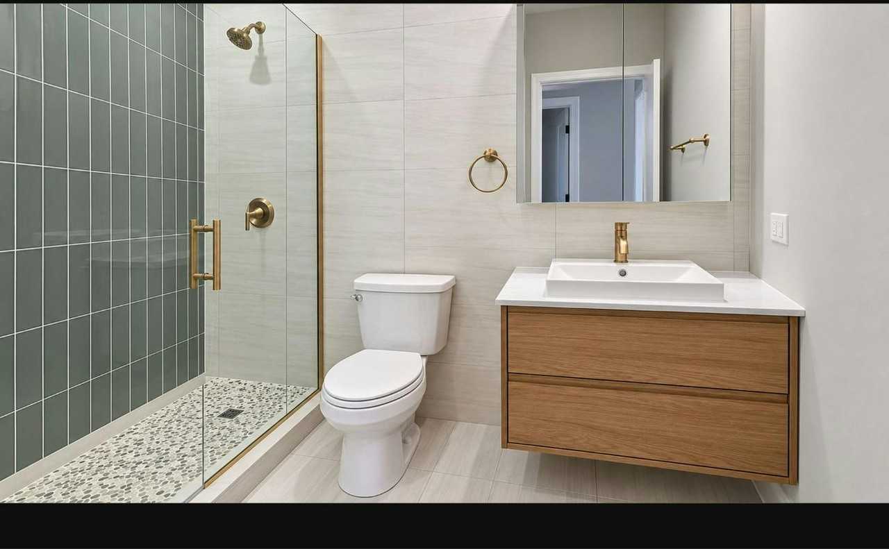 2024 South Ashland Avenue, Unit 1 - Photo 5 of 15