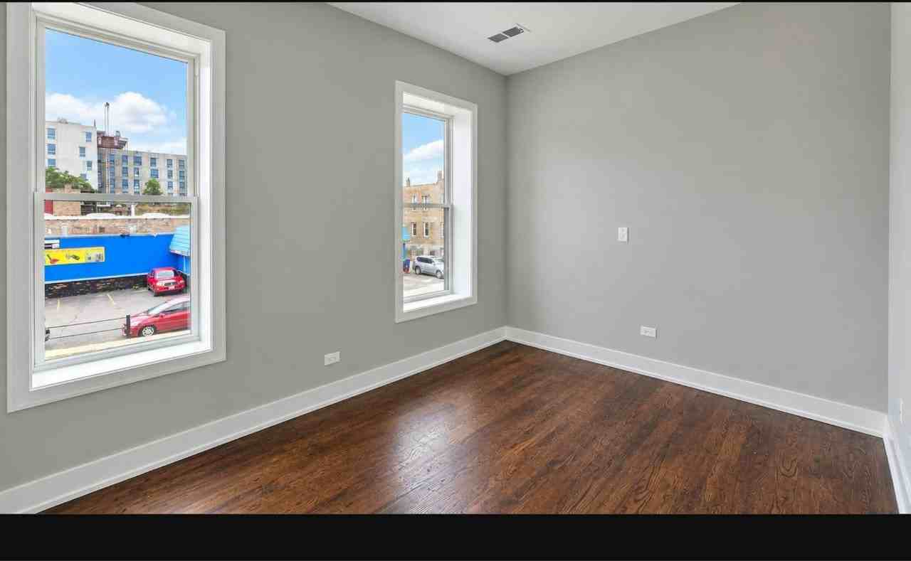 2024 South Ashland Avenue, Unit 1 - Photo 6 of 15