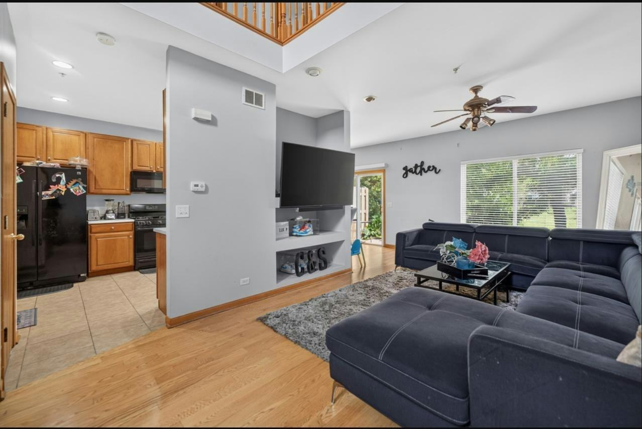 949 Tanager Court - Photo 5 of 22