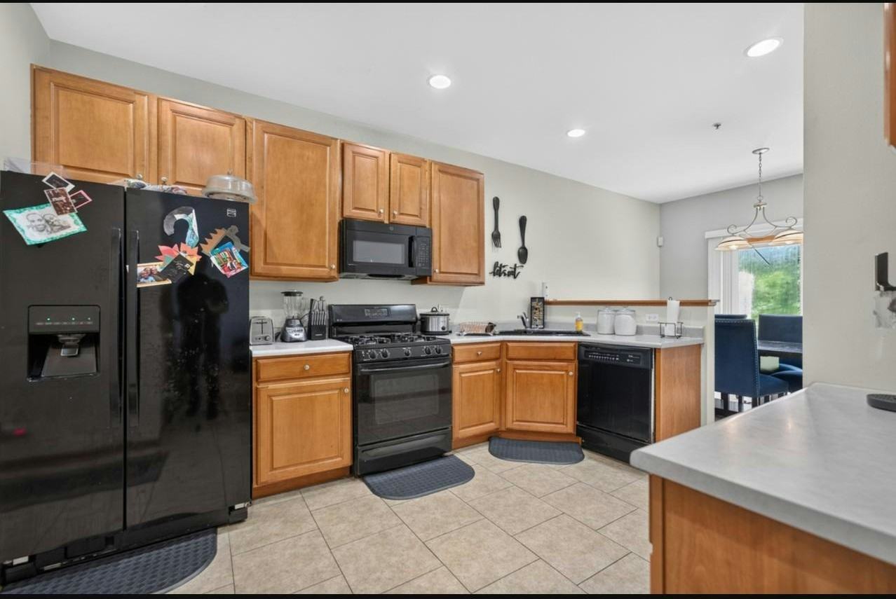 949 Tanager Court - Photo 7 of 22