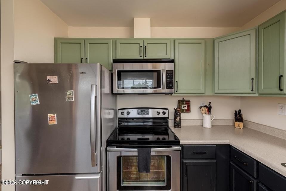 810 Dogwood St #B - Photo 7 of 15
