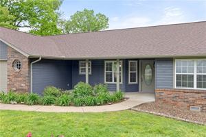 featured image of 6 Swanage Dr