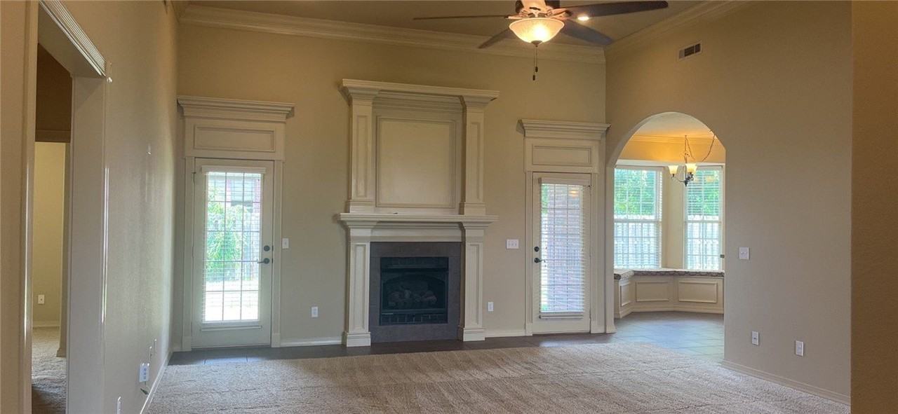 5301 S Stone Bay Ct - Photo 2 of 18