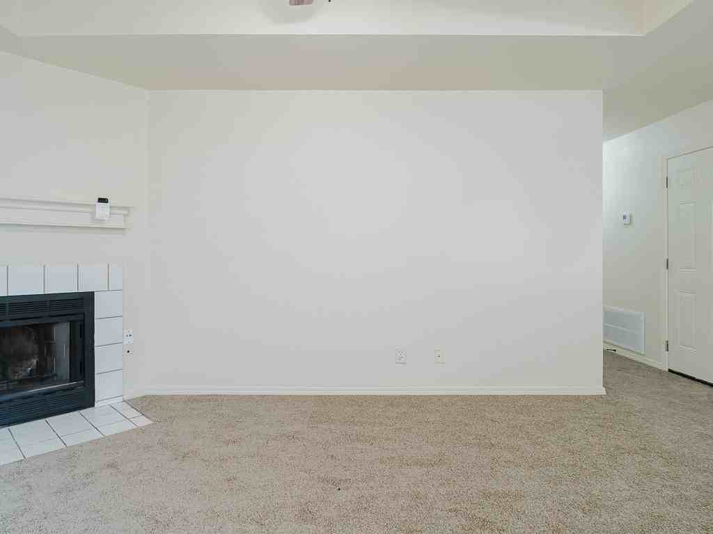 7 Holly Dr #A - Photo 4 of 24