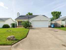 featured image of 3005 Ne 14th St