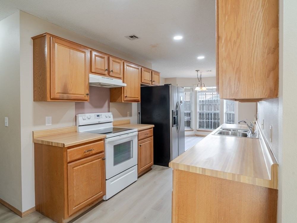 3005 Ne 14th St - Photo 7 of 29