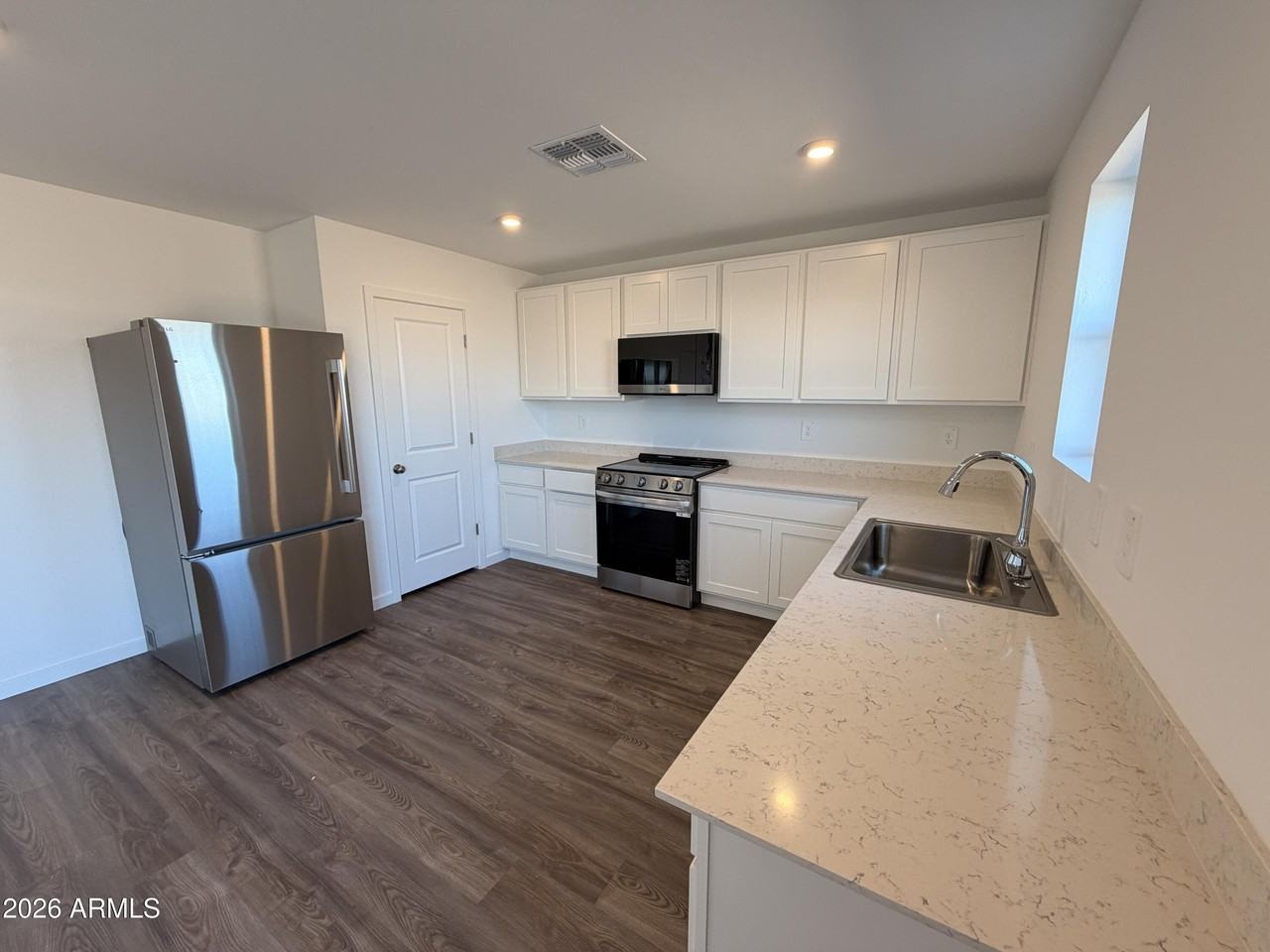 Van Haren St - Photo 7 of 41
