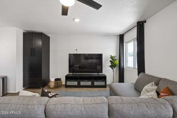 2554 E Villa Rita Dr - Photo 3 of 15