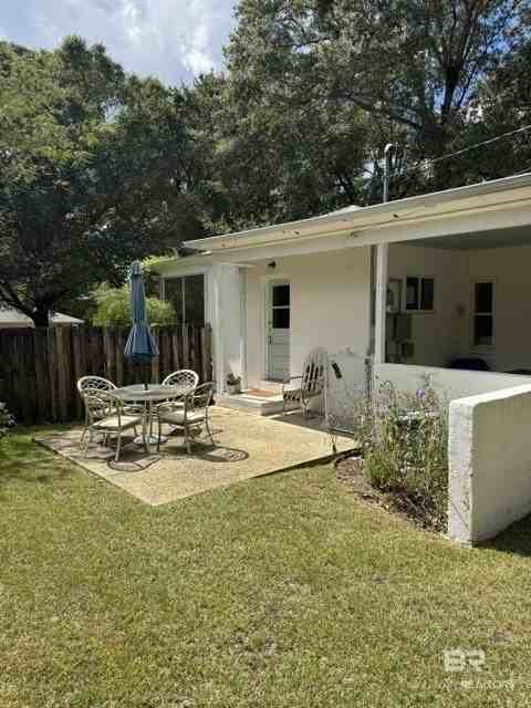 401 Fairwood Blvd - Photo 3 of 13