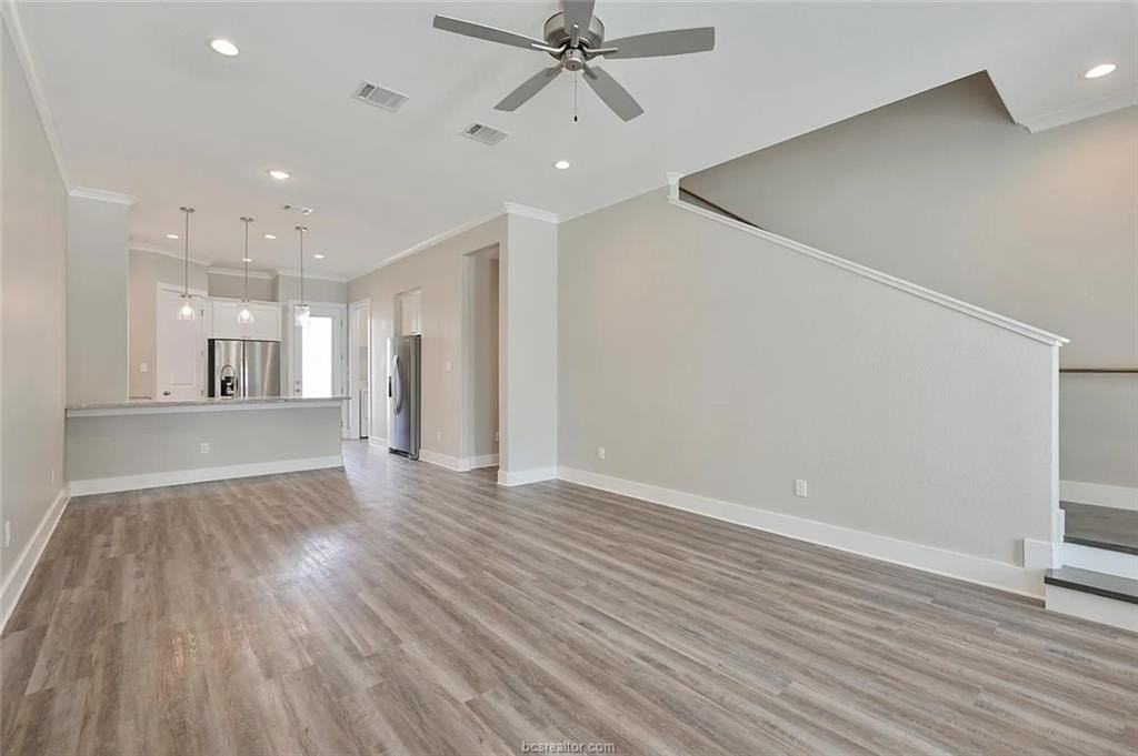 820 Avenue A - Photo 7 of 12