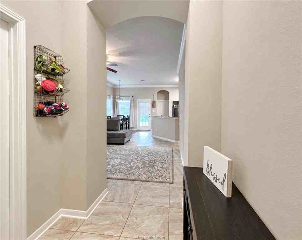 244 Fieldstone Pl - Photo 2 of 21
