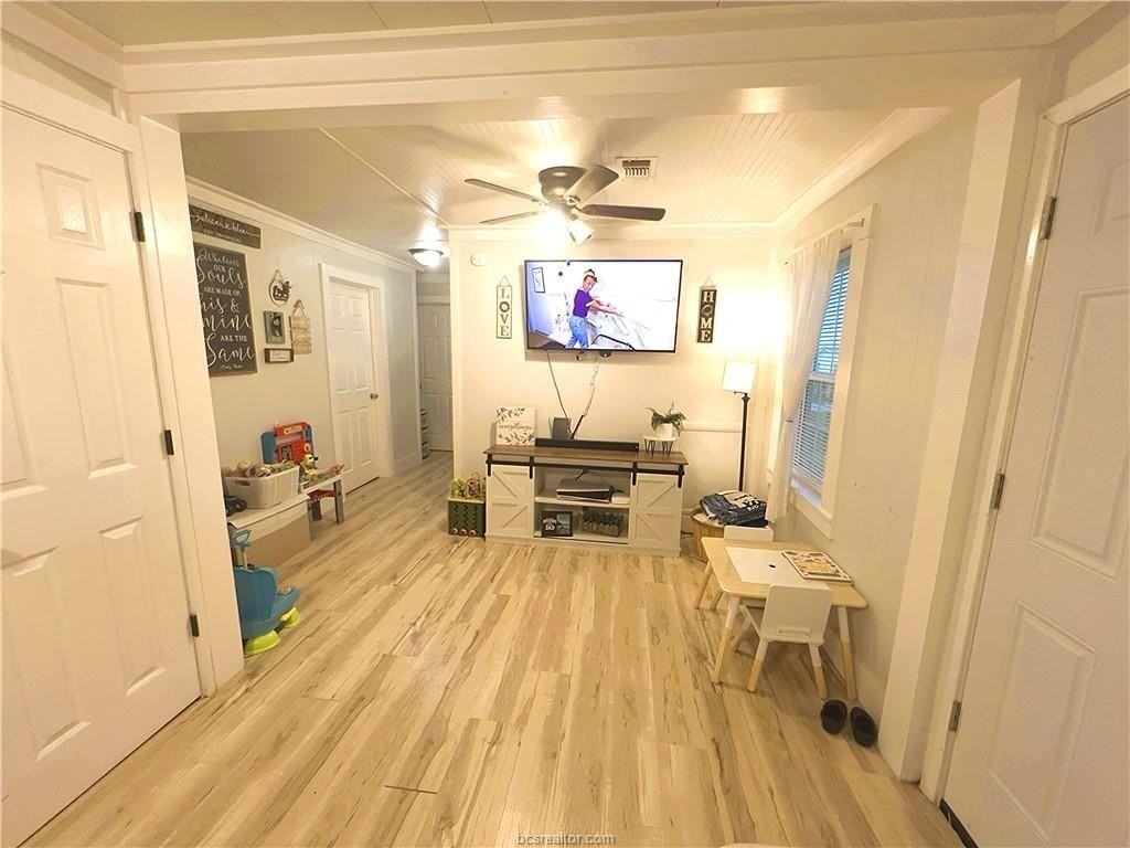 603 N Echols St - Photo 3 of 12