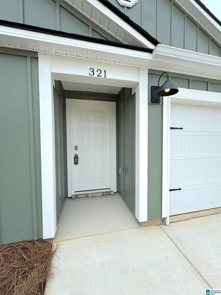 321 Archers Brook Ln - Photo 3 of 45