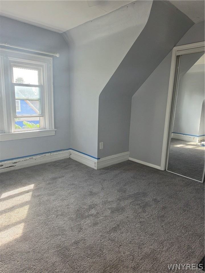 255 Ashland Ave #3 - Photo 6 of 8