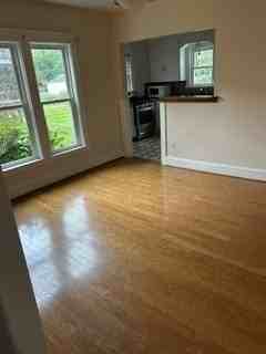 409 Hoffman St - Photo 5 of 18