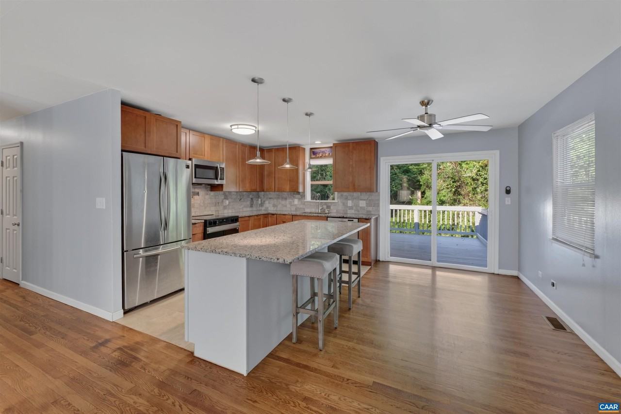 2751 Mcelroy Dr - Photo 4 of 14