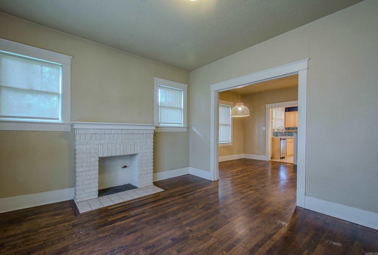 120 Melrose Dv - Photo 7 of 27