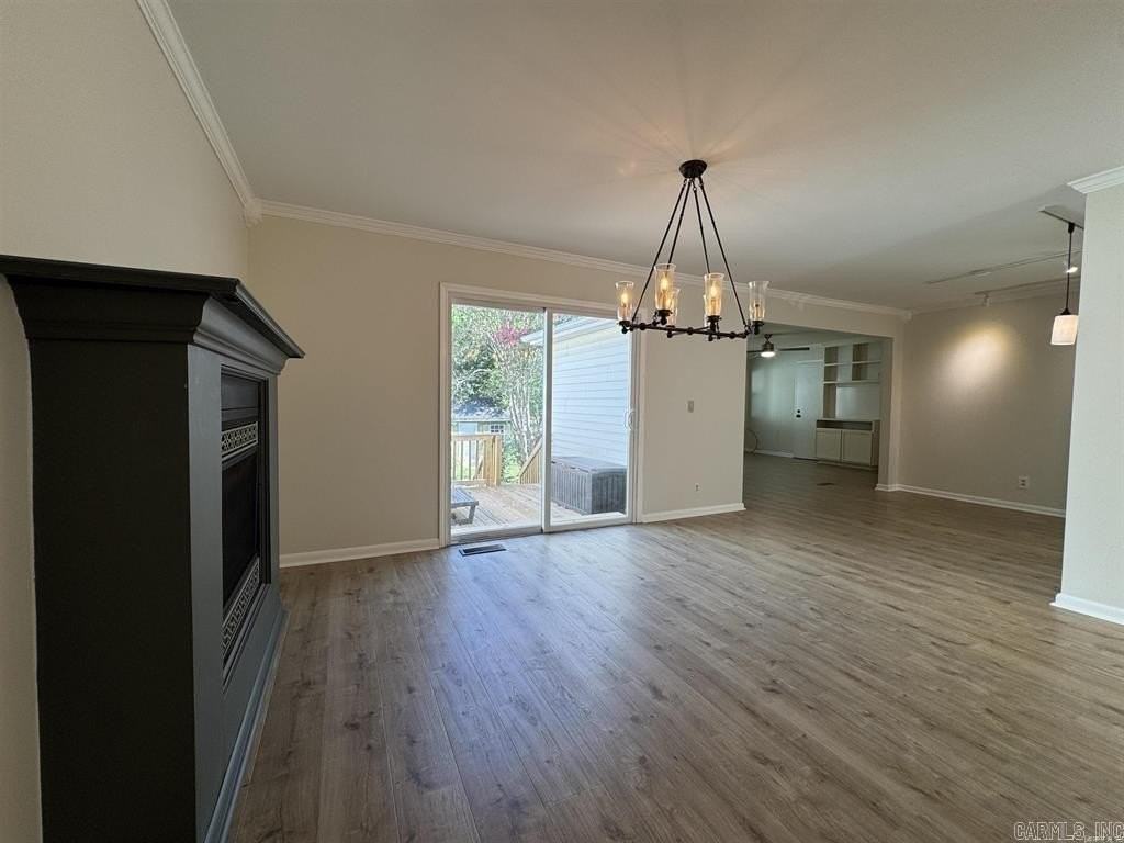 107 Dexter Ave - Photo 4 of 49