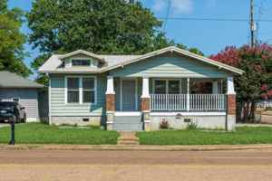 featured image of 101 S Moore Rd