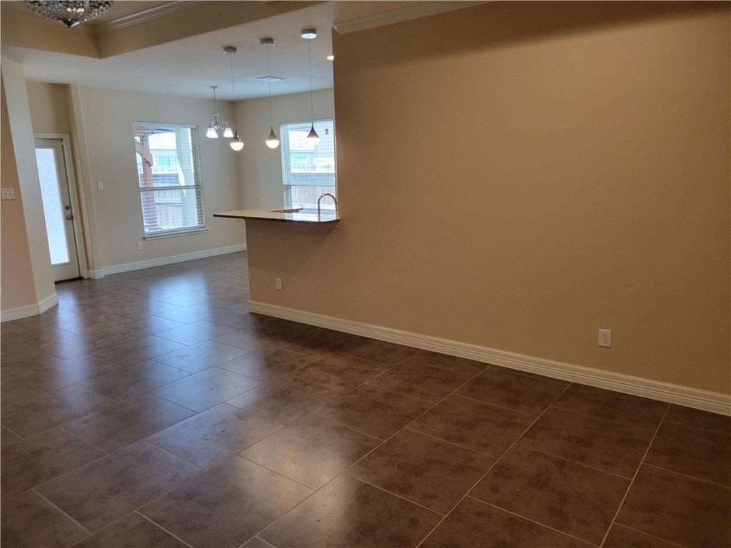 2213 Diamond Dr - Photo 3 of 25
