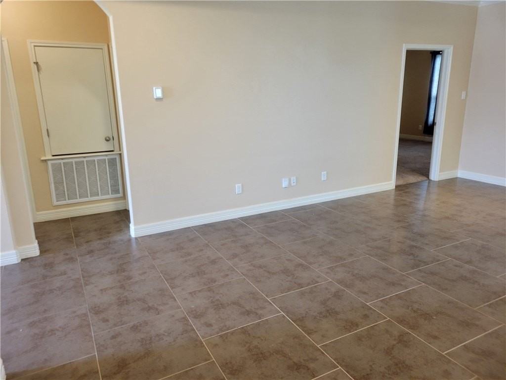 2213 Diamond Dr - Photo 5 of 25