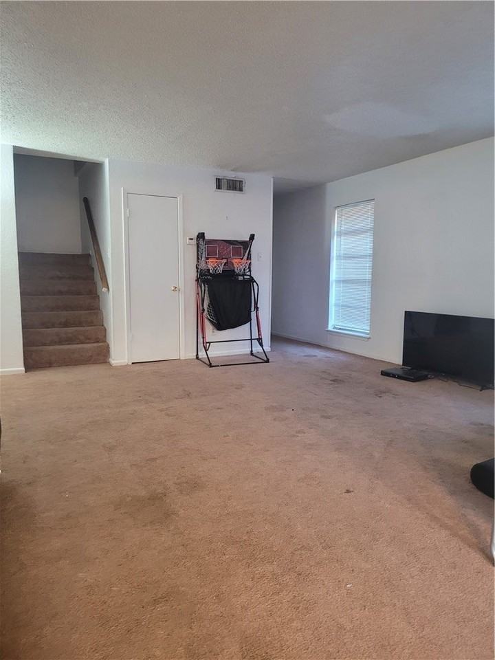 11664 Flatrock Crossing Cir - Photo 5 of 7