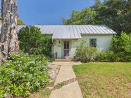 featured image of 606 W Austin St