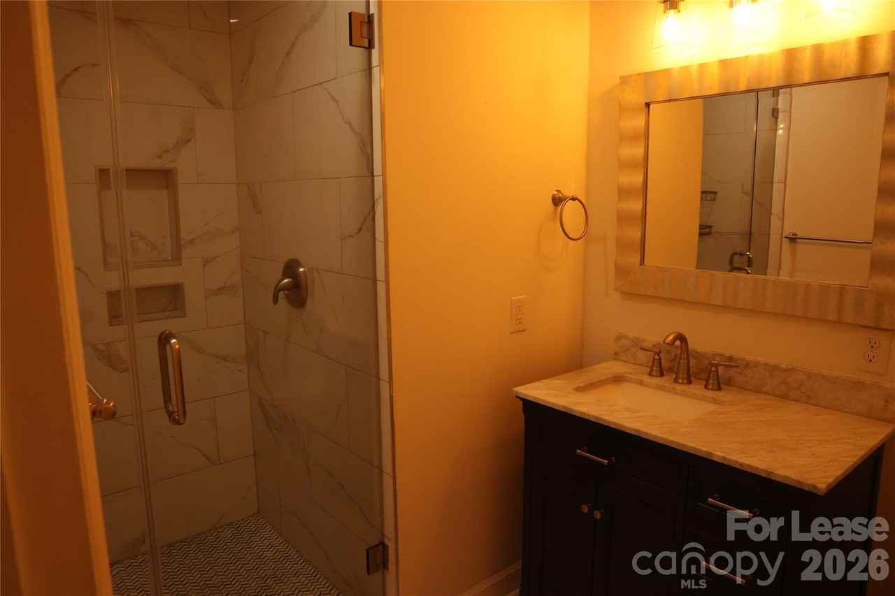 6641 Brookmeade Dr - Photo 4 of 20