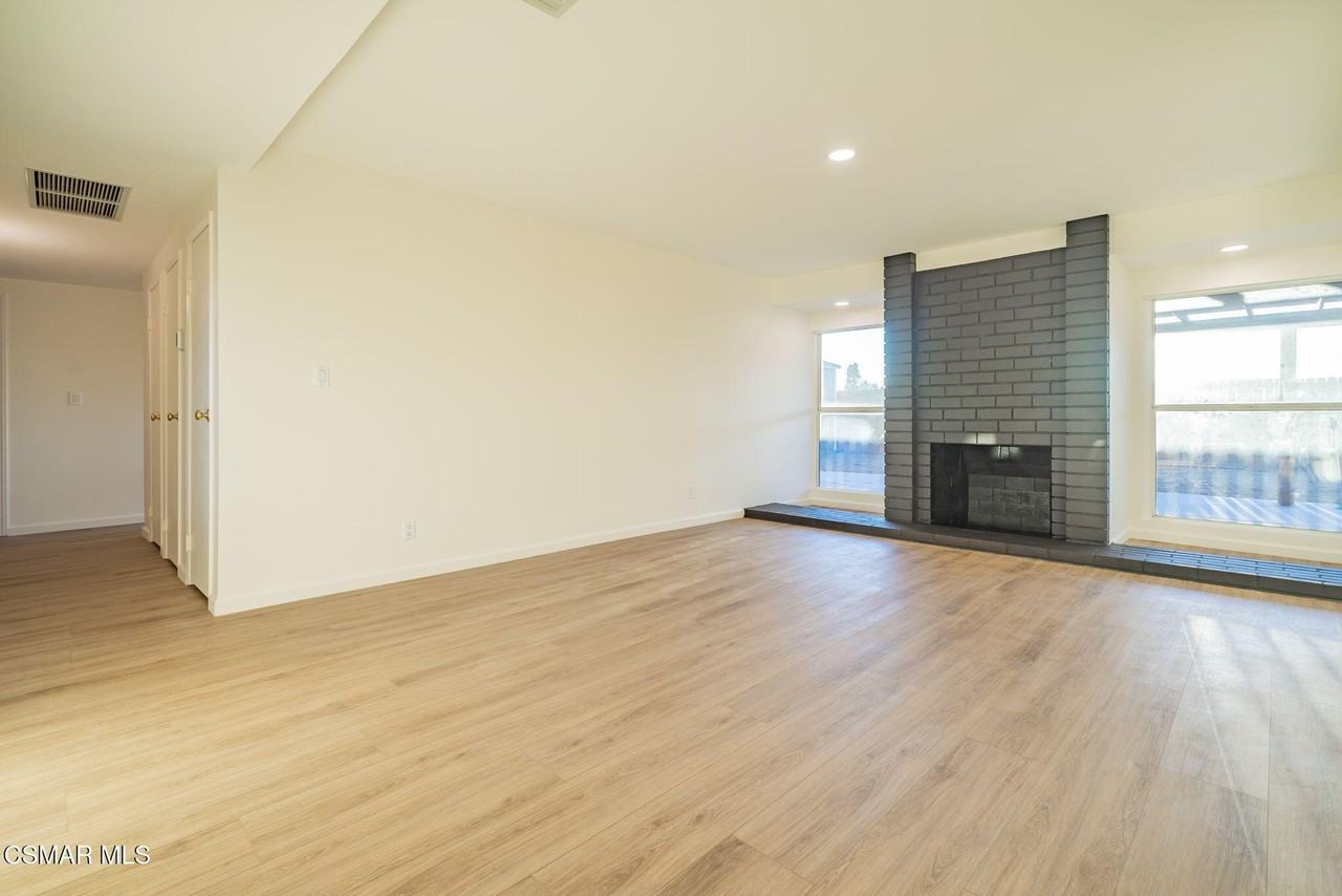 2617 Keats Ave - Photo 4 of 41