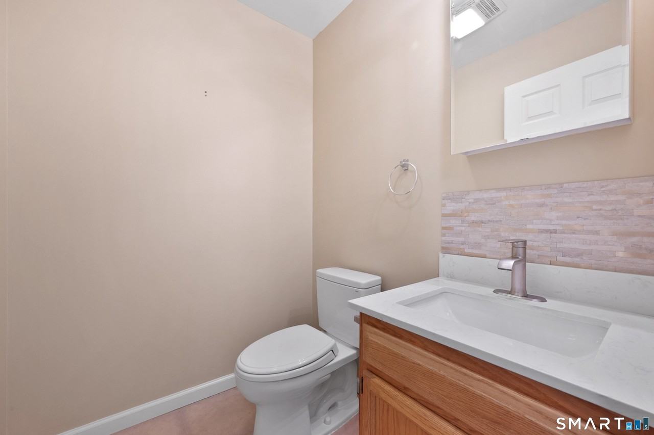 42 Highland Rd #5 - Photo 7 of 19