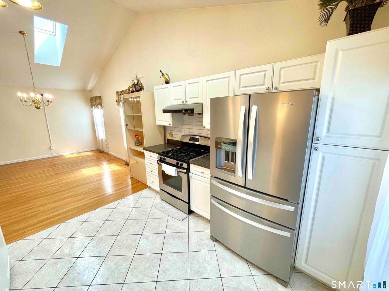 65 Olde Elm Close - Photo 5 of 24