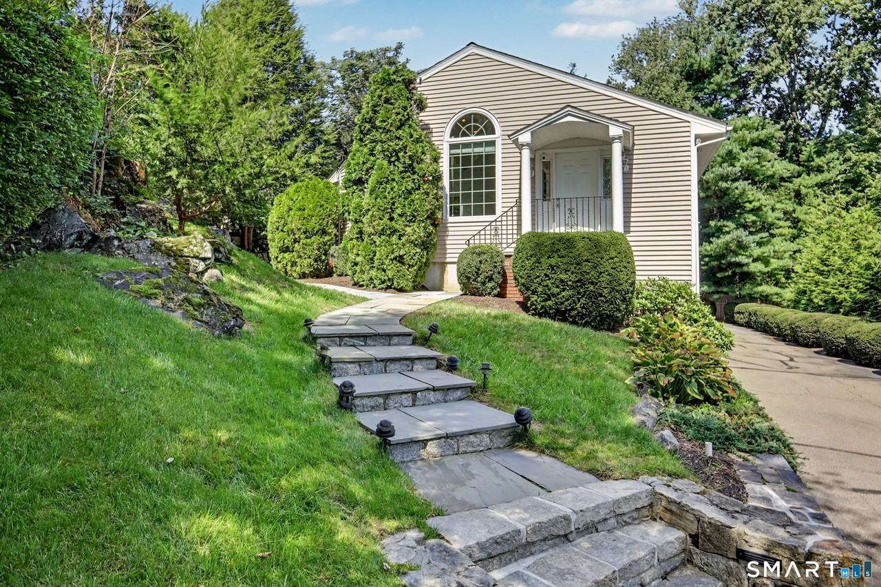 115 Parade Hill Rd #A - Photo 2 of 21