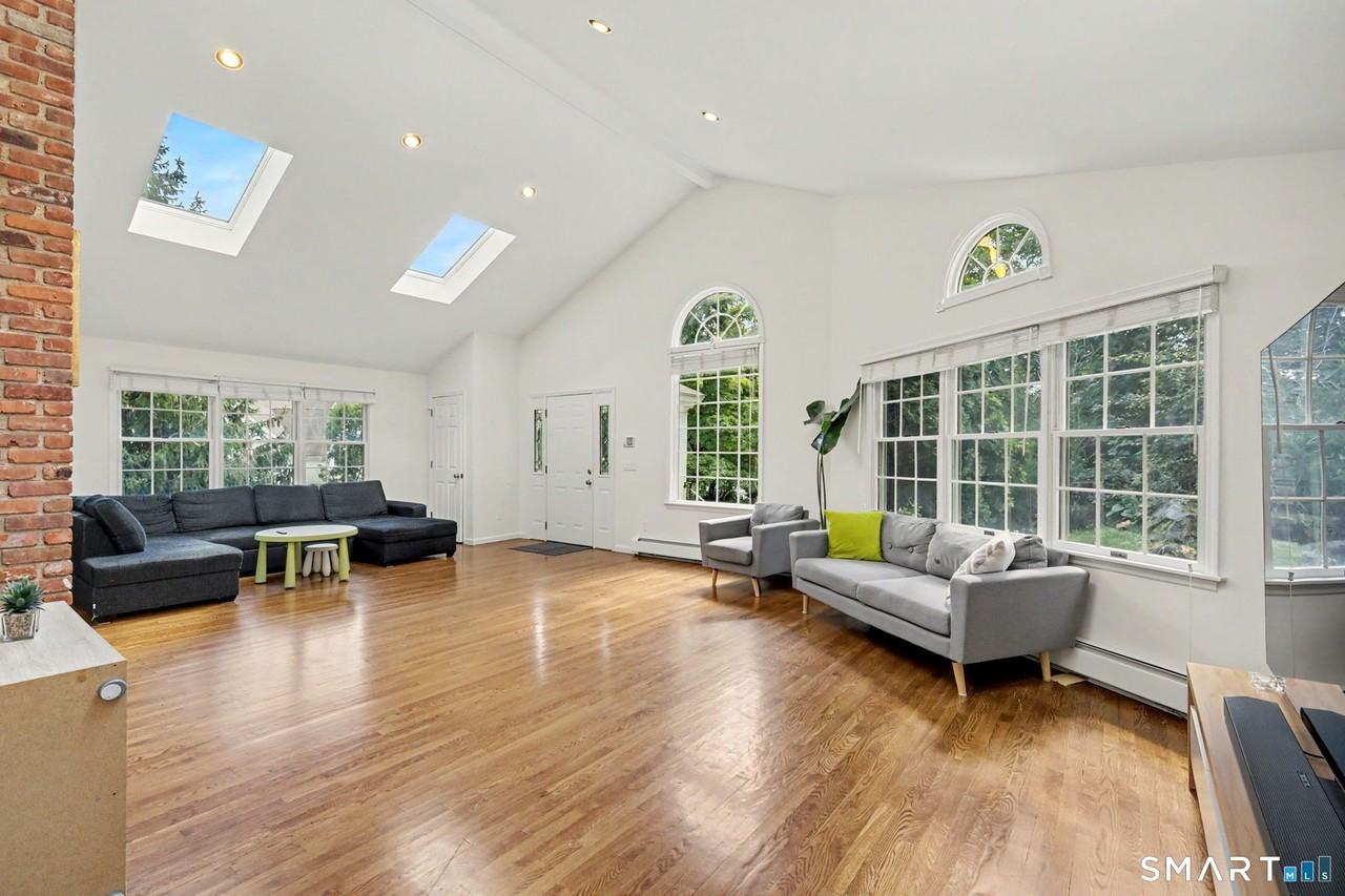 115 Parade Hill Rd #A - Photo 6 of 21