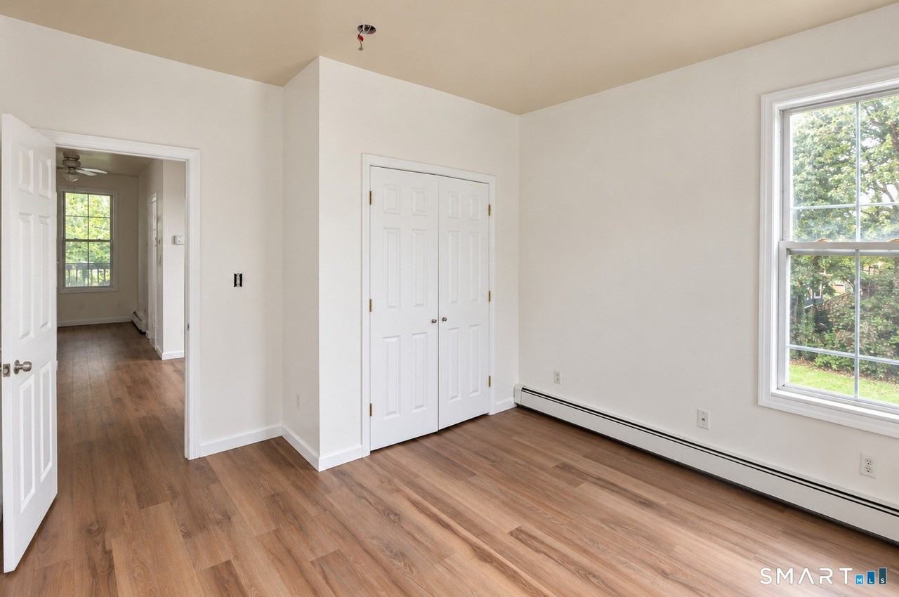 259 Gregory St - Photo 6 of 12