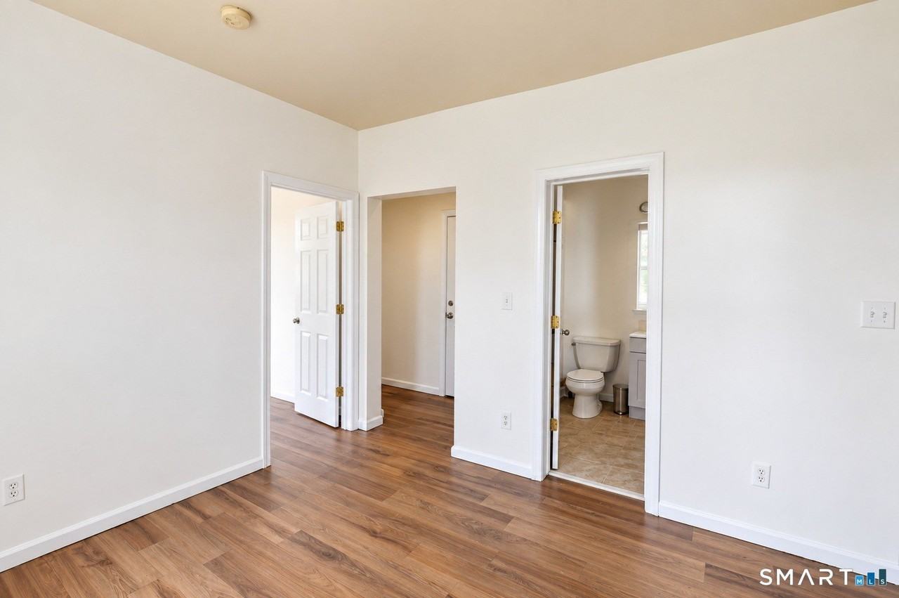 259 Gregory St - Photo 7 of 12