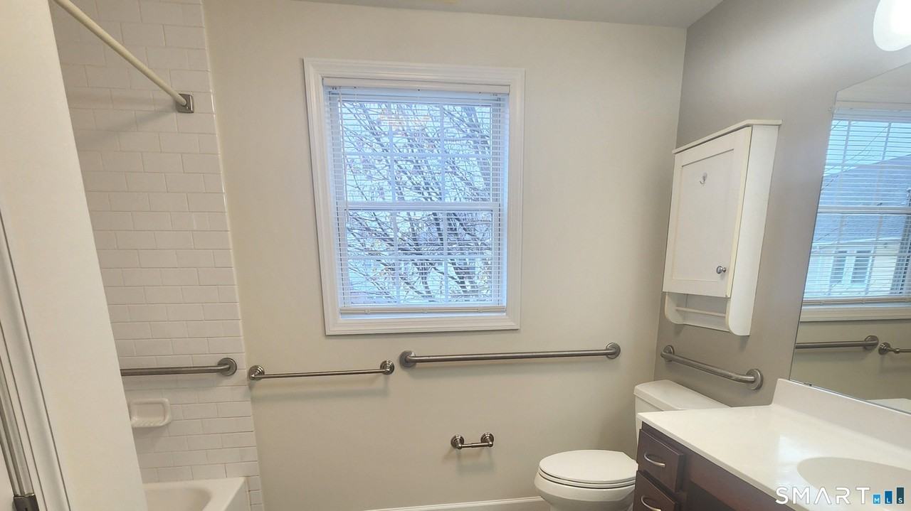 66 Stoneridge Cir - Photo 7 of 13