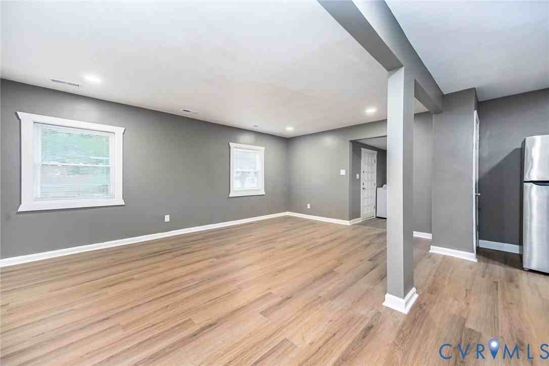 634 Fayette Ave - Photo 5 of 25