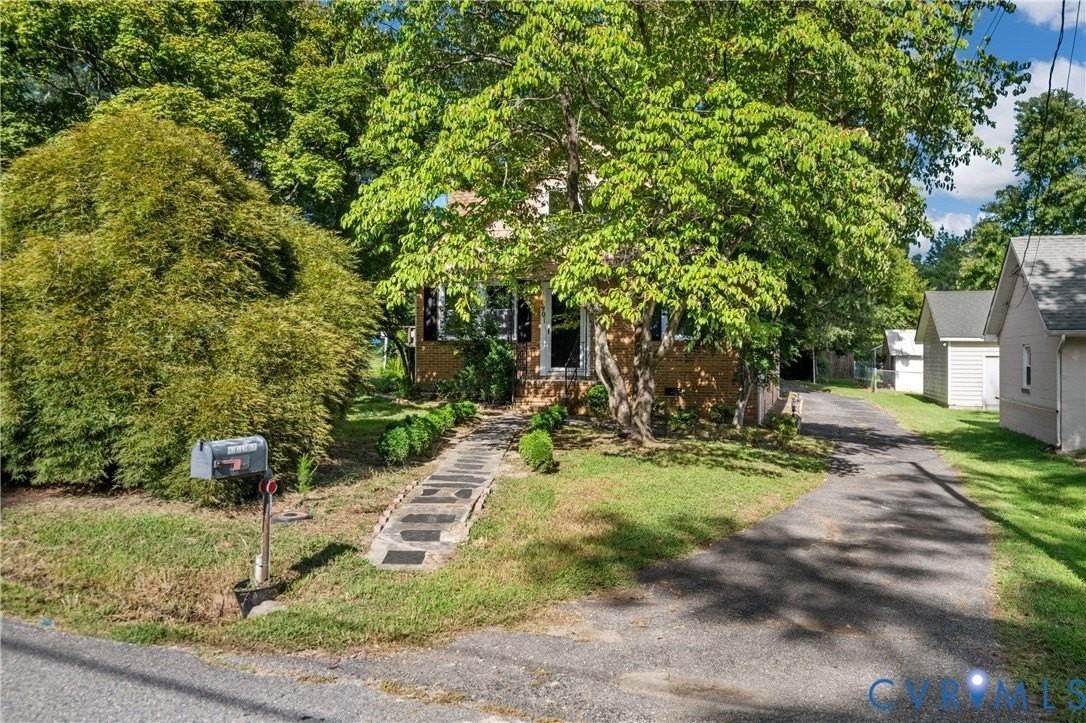 1901 Dinwiddie Ave - Photo 2 of 50