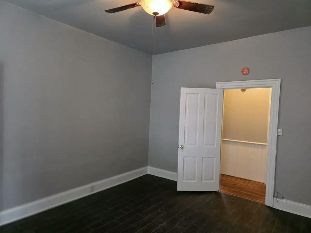 78 Parkview Avenue, Unit 1 - Photo 4 of 15