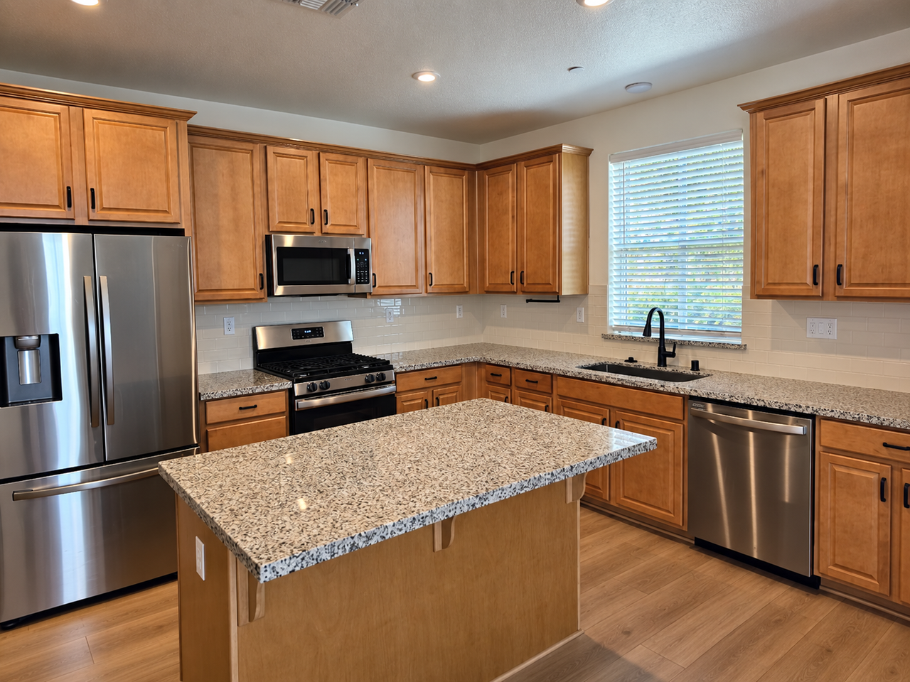 1000 Knox Way #1 - Photo 4 of 38