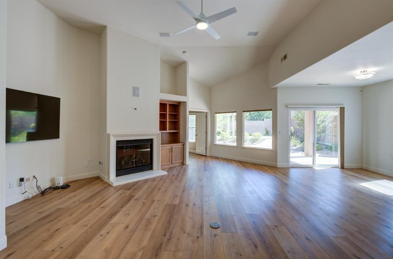 10622 N Spanish Bay Dr - Photo 4 of 19