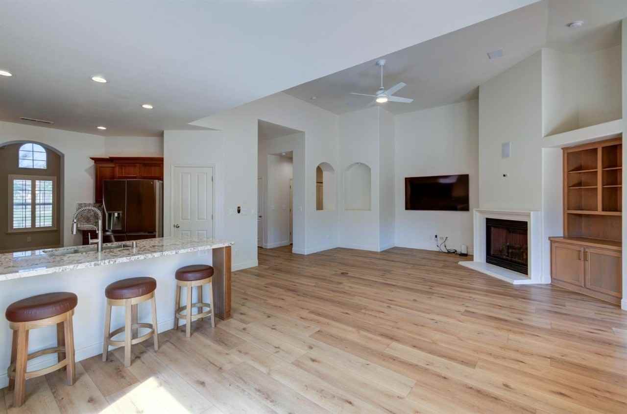 10622 N Spanish Bay Dr - Photo 6 of 19