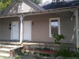featured image of 3921 Ellison St