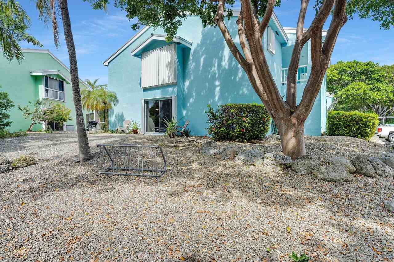 98381 Windward Ave - Photo 3 of 45